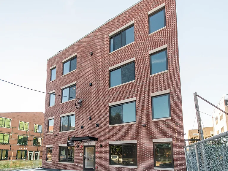 814 N Uber St — Photo 27
