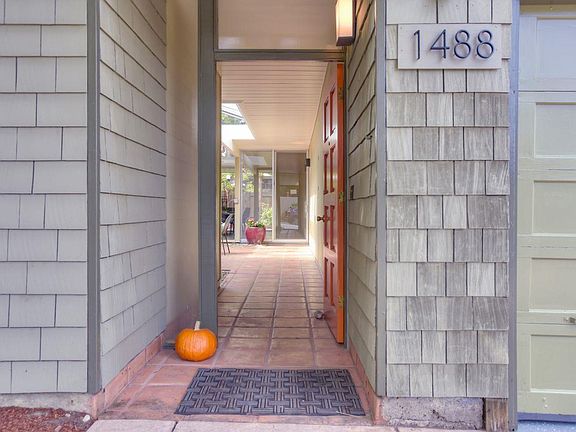 4th image of 1488 Tarrytown St