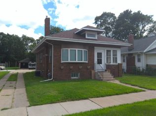 60 E Parker St, Waterloo, IA 50703