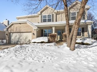 5566 Chapel Hl, Gurnee, IL 60031