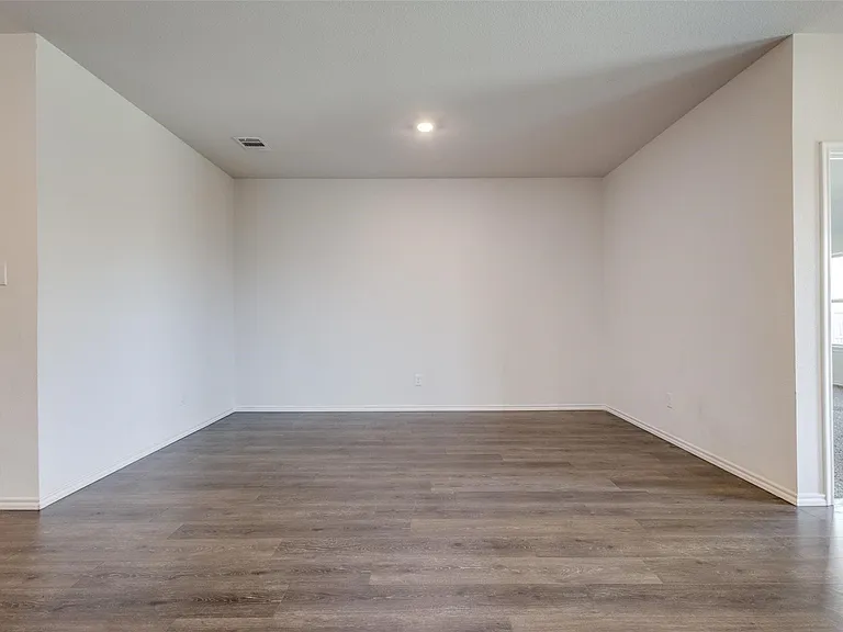 808 Saddle Horn Way — Photo 7