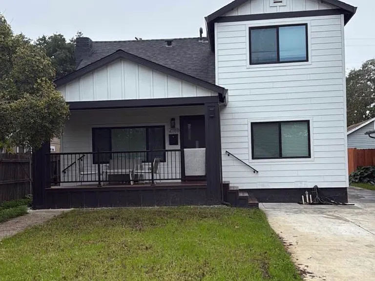 2188 Cambridge St — Photo 1