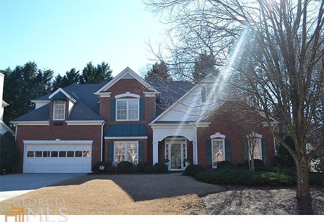 Rare Master on Main, Brick and Hardiplank, Quiet Culdesac in Popular Swim/Tennis Nhood!! Northview H