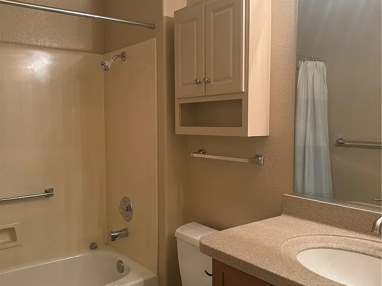 2425 Showcase Dr — Photo 31