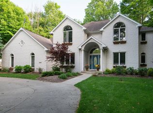5444 Beechwood Ln, South Haven, MI 49090