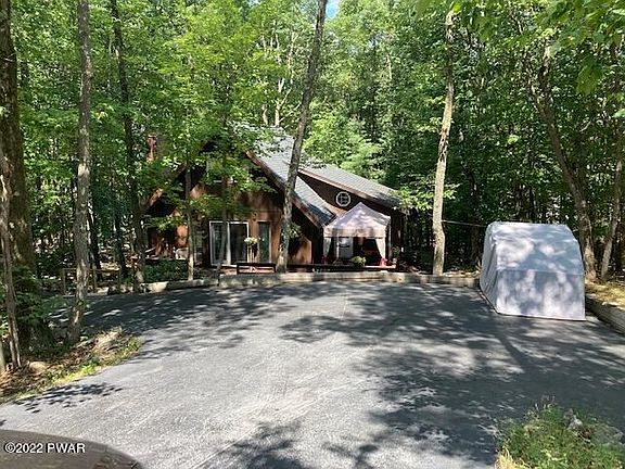 2nd image of 118 Longridge Dr