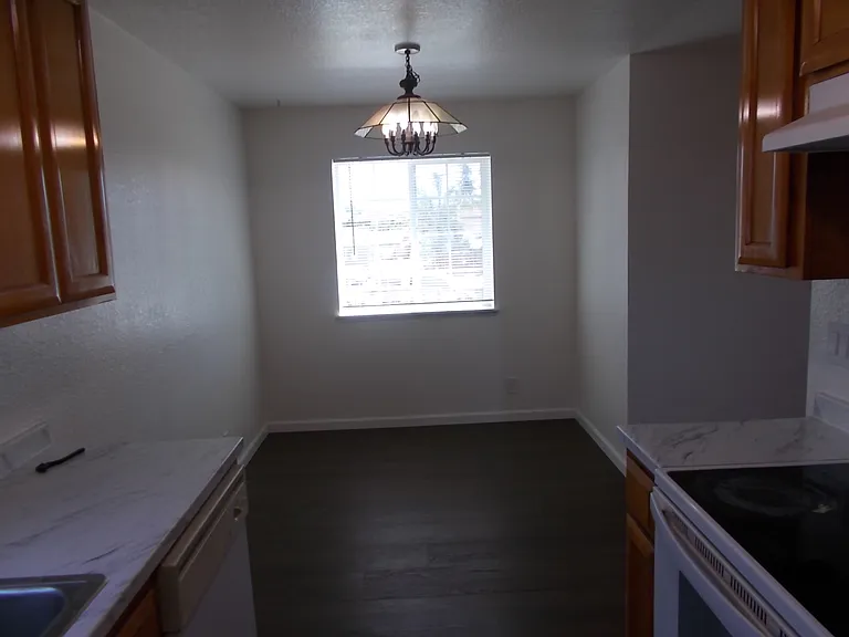 683 Shepherd Ave #D — Photo 7