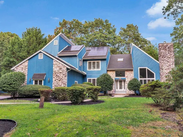 209 Shady Knoll Ln, Galloway, NJ 08205