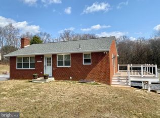 24521 Woodfield Rd, Gaithersburg, MD 20882