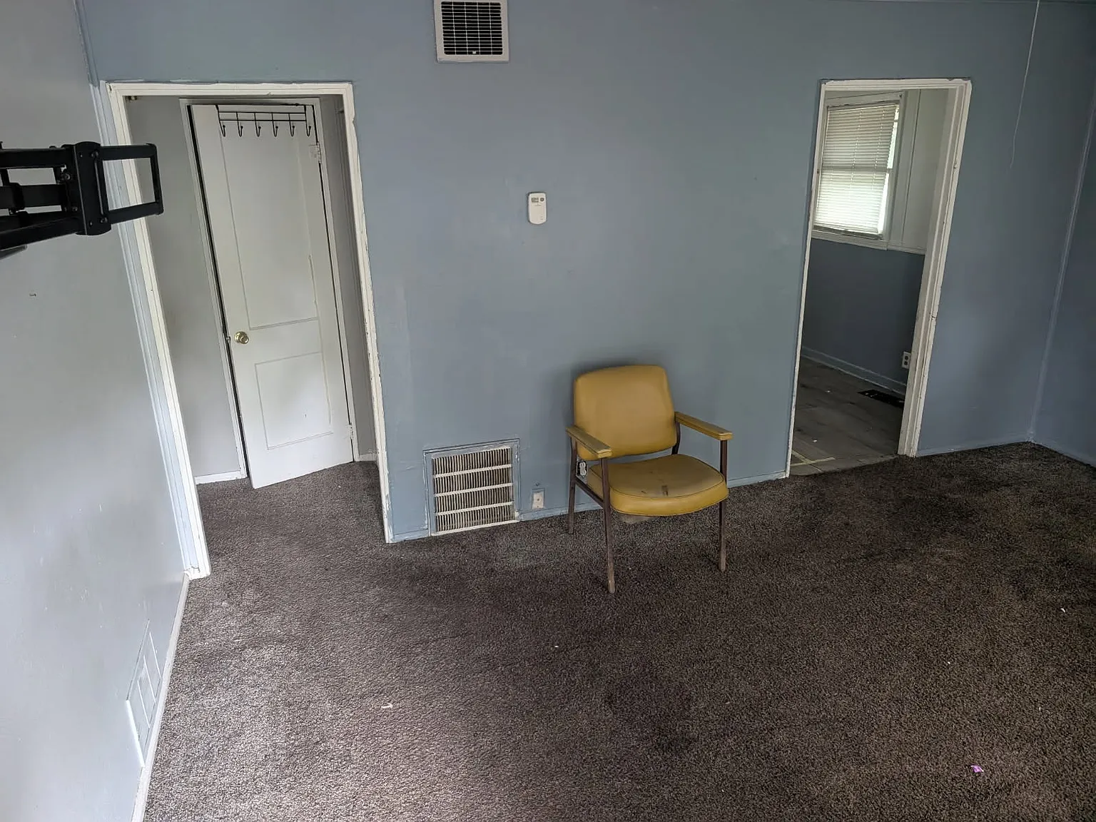 2025 N Charles St — Photo 3