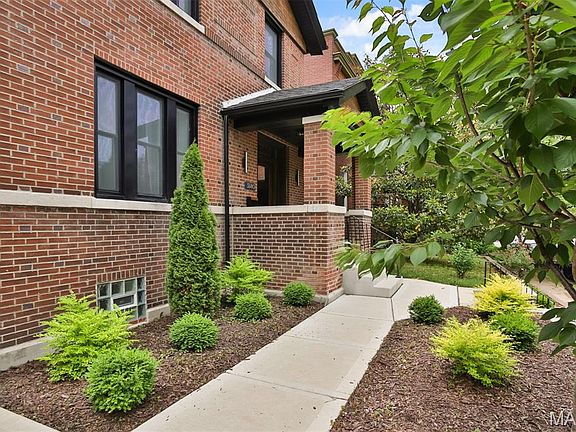5th image of 3140 Halliday Ave