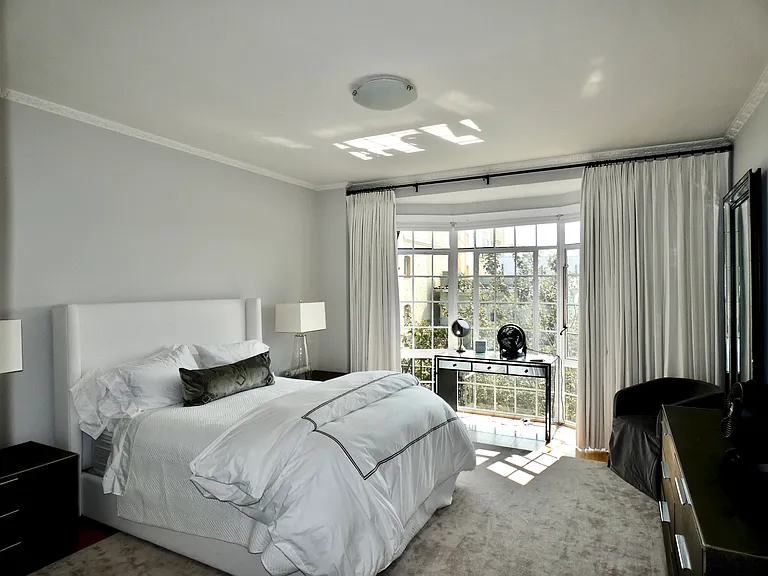 2360 Pacific Ave #302 — Photo 12