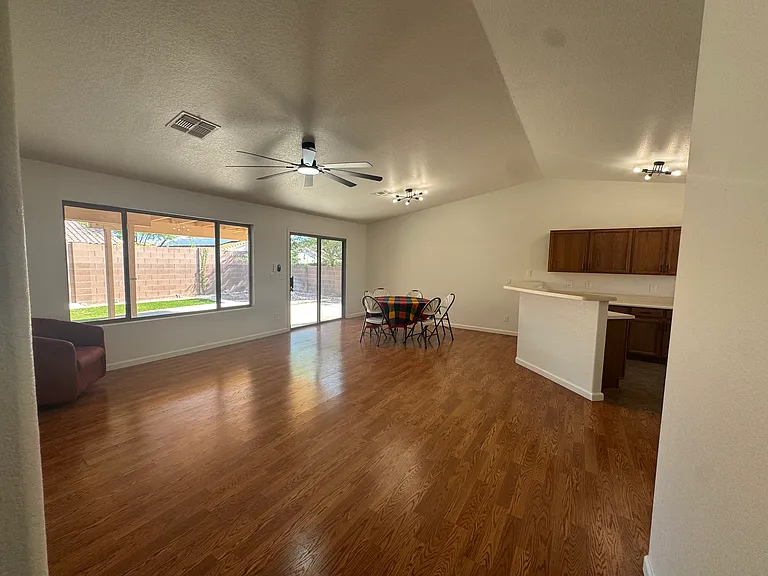 2542 W Brandy Crest Dr — Photo 14