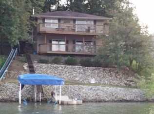 8346 Lakeshore Dr, Dexter, IA 50070