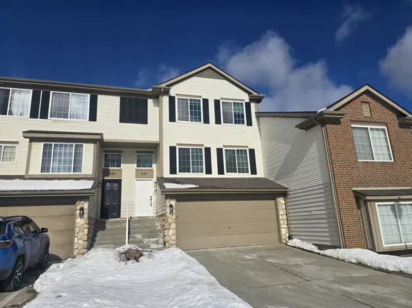 247 Oak Ridge Dr, Pontiac, MI 48341