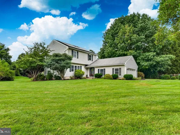 11 Main Lin Dr, Coatesville, PA 19320
