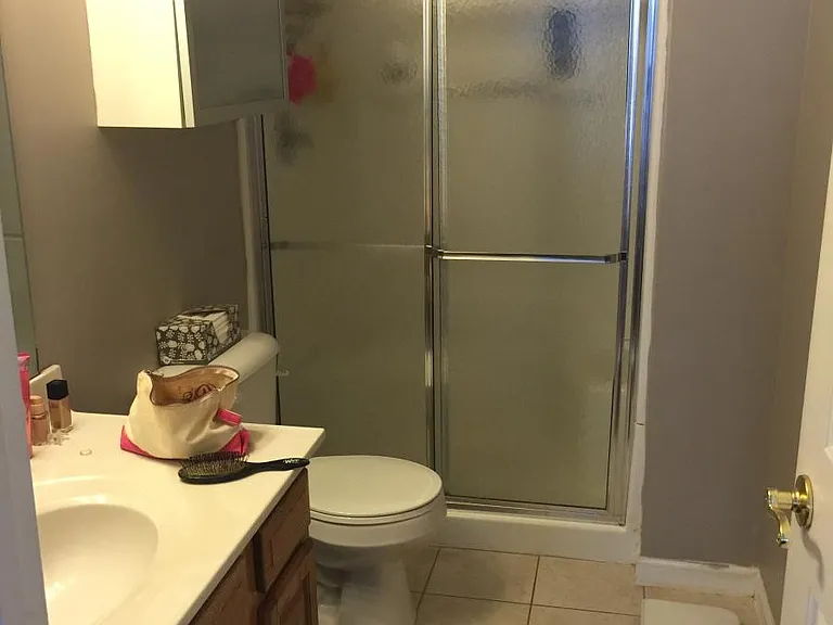 Master Bedroom Full Bath