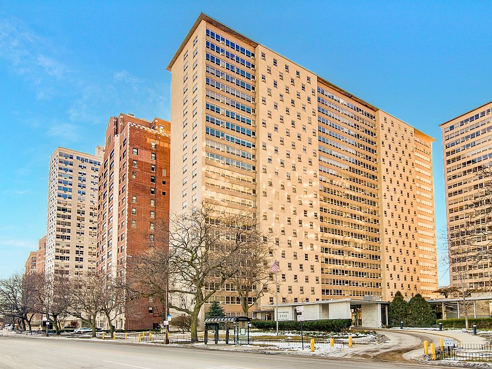 1st image of 3950 N Lake Shore Dr APT 623