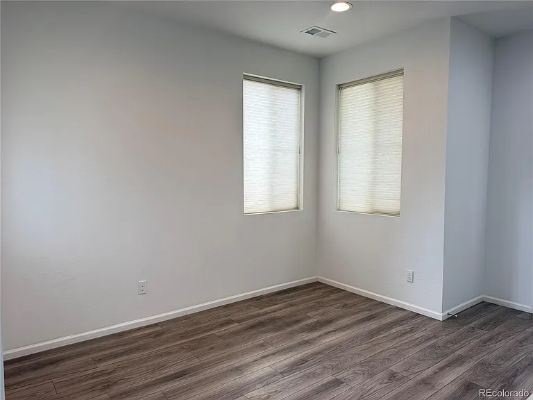 587 S Richfield St — Photo 9