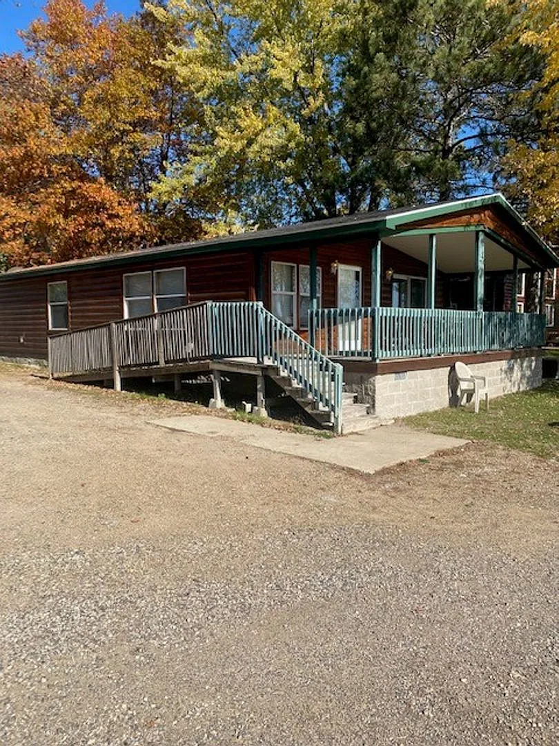 23684 CR 4 - Cozy Bay Resort — Photo 1