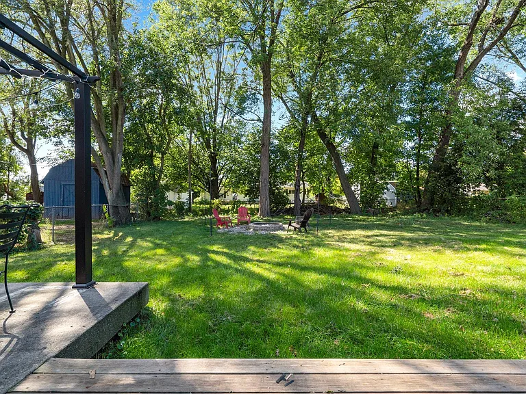 5458 Military Ave — Photo 28