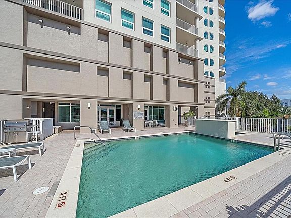 4th image of 1771 RINGLING BOULEVARD #1205