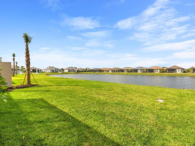 3040 Formia Ct — Photo 24