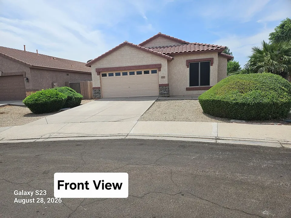 1107 E San Tan Dr