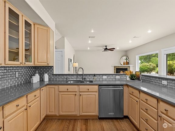 4th image of 8707 148th Street NW