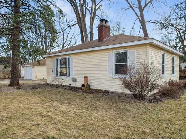 4948 Zenith Ave N, Brooklyn Center, MN 55429