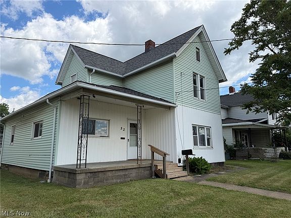 3rd image of 32 Cherry Rd NW