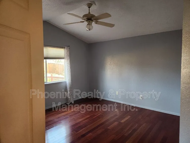 370 Harvest Point Dr — Photo 10