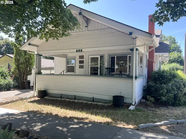 802 Spring Ave, La Grande, OR 97850