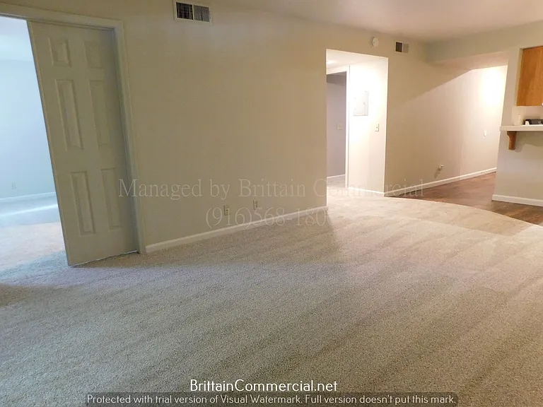 Cardinal Oaks Condominiums — Photo 12