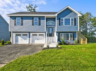 201 Napoleon St, Fall River, MA 02721