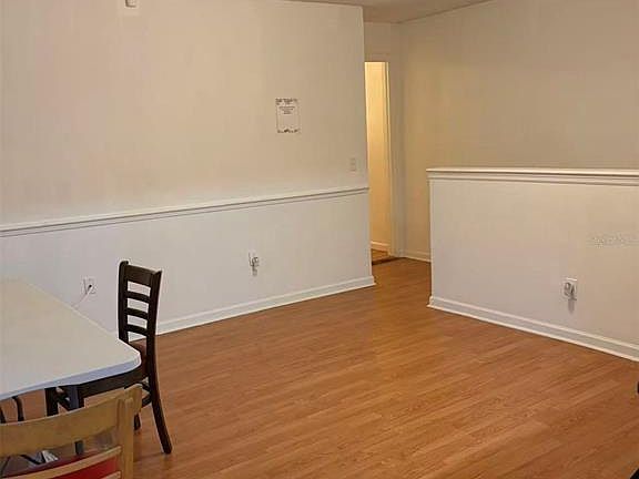 2nd image of 1160 WOODMAN WAY