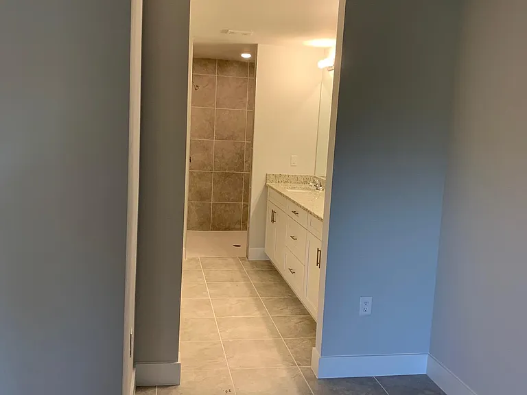 871 Garland St E — Photo 15