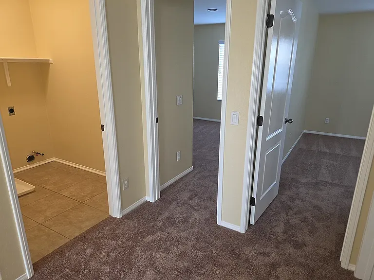 3920 Bluff St — Photo 17