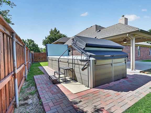 4th image of 15469 Landing Creek Ln