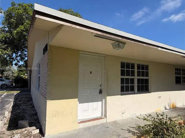 1320 SW 11th Ave #A, Deerfield Beach, FL 33441