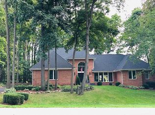 579 Glenmoore Dr, Ann Arbor, MI 48103