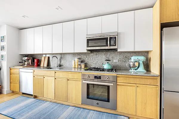 Sold by Compass | media 4