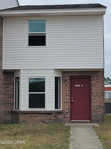 1222 Stephen Dr #1 Photo 1