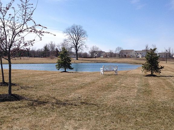 3rd image of 38 Ellington Commons Ln