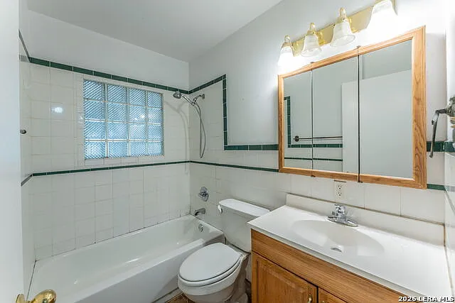 7126 Westlyn Dr — Photo 12