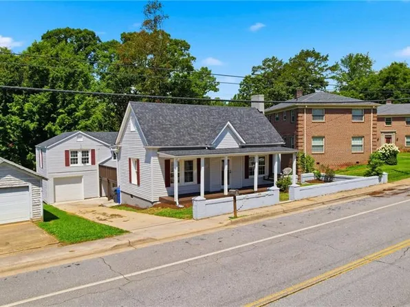 1115 Trogdon St, North Wilkesboro, NC 28659