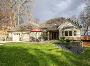 403 Grandview Heights Ct, Menomonie, WI 54751