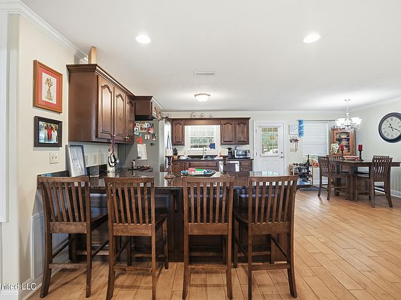 5th image of 13206 Ridgeland Rd