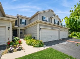 579 W Kristina Ln, Round Lake, IL 60073