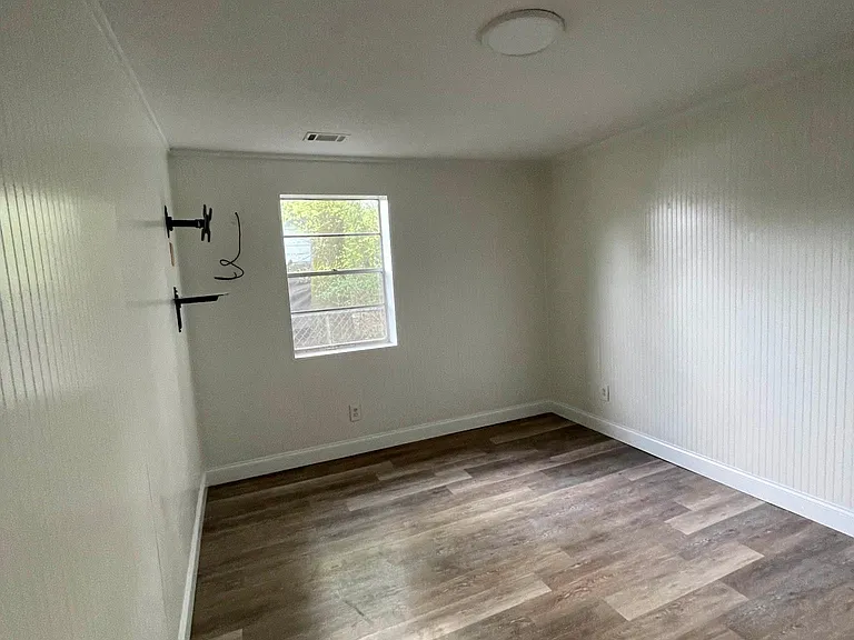 187 Karen Dr — Photo 15